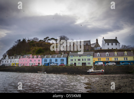 Multi coloured houses in Portree harbour, Isle of Skye, Scotland Stock Photo