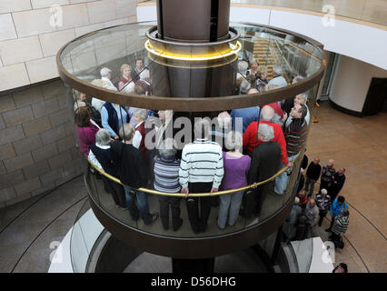 (dpa file) A file picture dated 09 November 2010 of pensioners in a lift in Duesseldorf, Germany. According to a report on mass circulation tabloid 'Bild' released on 16 November 2010, pensions are about to rise by 29 per cent over the next 15 years. Photo: Julian Stratenschulte Stock Photo