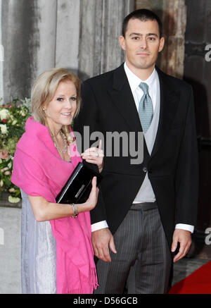 Nicolas Guillermo and his girlfriend (unknown name) attend the church wedding of Prince Carlos de Bourbon de Parme and Princess Annemarie in the Ter Kameren Abdij (Abbaye de la Cambre) in Brussels, Belgium, 20 November 2010. Photo: Patrick van Katwijk Stock Photo