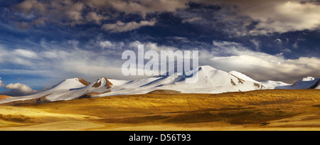 Mountain landscape, Plateau Ukok, the junction of Russian, Chinese and Mongolian borders