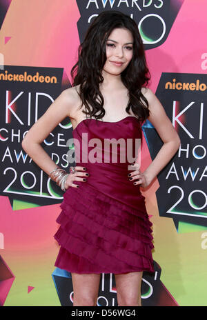 US actress Miranda Cosgrove arrives at Nickelodeon's 23rd Annual Kids' Choice Awards held at UCLA's Pauley Pavilion in Los Angeles, USA, 27 March 2010. Kids' top choices in television, movies, music and sports were revealed via winners' boxes that contained everything from a live animal, to a human hand, inflatable man and of course slime. Photo: Hubert Boesl Stock Photo