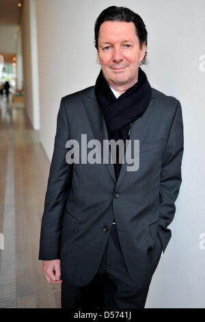 Swiss best-selling author Martin Suter poses in Riehen near Basel, Switzerland, 14 April 2010. Suter appeared as a guest at an event of the 'Foundation Beyeler' art museum in Riehen. Photo: Rolf Haid Stock Photo