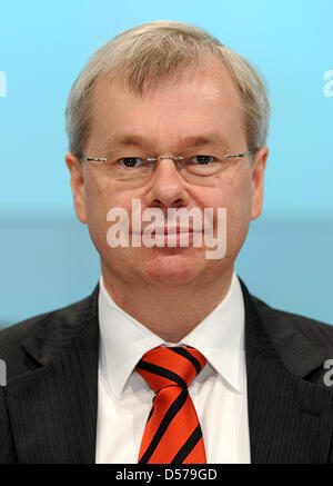 Torsten Jeworrek, member of the board of Munich RE, pictured at the company's general meeting in Munich, Germany, 28 April 2010. A series of natural disasters caused a financial burden of some 700 million euros gross in the first quarter of 2010. Photo: TOBIAS HASE Stock Photo