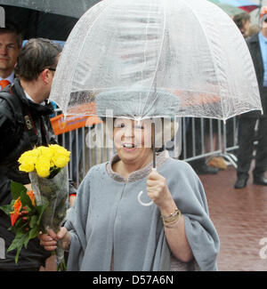 Queen Beatrix of the Netherlands attends the celebration of Queen's Day (Koninginnedag) in Wemeldinge, The Netherlands, 30 April 2010. Photo: Patrick van Katwijk