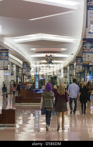 customers shopping, Mall of Arabia Cairo, Juhayna Square, 6th of