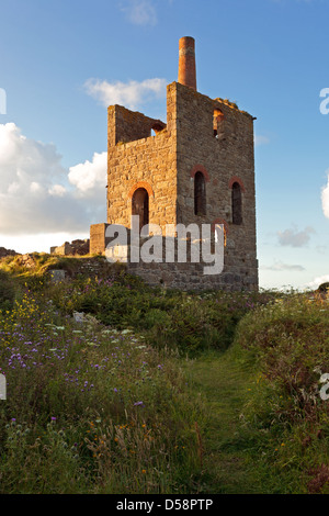 The Pumping and Winding Engine House at Guide’s Shaft, Higher Bal (Higher Levant Mine) near to Trewellard in Cornwall Stock Photo