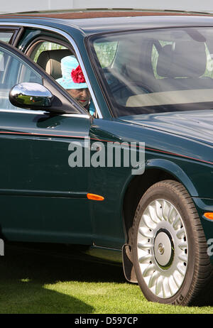 Queen Elizabeth II attends the Harcourt Developments Queen's Cup at Guards Polo Club in Windsor Great Park, United Kingdom, 13 June 2010. The club was founded on 25 January 1955 by the Duke of Edinburgh. Photo: Albert Nieboer (NETHERLANDS OUT) Stock Photo