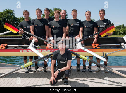 Germany's new eight oars with coxswain is presented on Dortmund-Ems-Canal in Dortmund, Germany, 16 June 2010. The pride of German rowing sports, with coxswain Martin Sauer (C) and (L-R) Sebastian Schmidt, Toni Seifert, Lukas Mueller, Richard Schmidt, Florian Mennigen, Kristof Wilke, Gregor Hauffe and Maximilian Reinelt was officially introduced to the press. Photo: BERND THISSEN Stock Photo