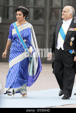 Prince El Hassan bin Talal of Jordan and Princess Sarvath arrive for the wedding of Crown Princess Victoria of Sweden and Daniel Westling in Stockholm, Sweden, 19 June 2010. Photo: Albert Nieboer (NETHERLANDS OUT) Stock Photo