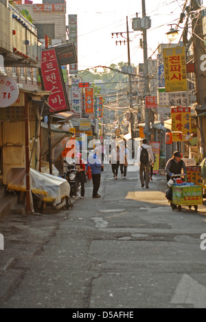 Back street in Itaewon, Seoul, South Korea Stock Photo