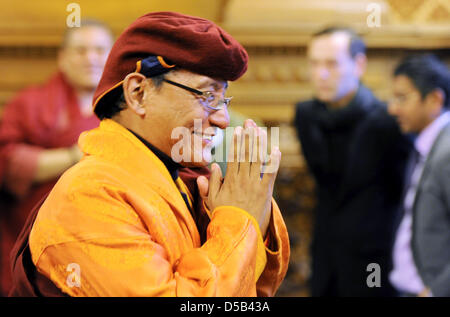 Spiritual head of Tibetan Drukpa-order, his holyness the 12. Gyalwang Drukpa, talks with a journalist in Hamburg, Germany, 05 January 2010. Mayor Beust (CDU) greeted the buddhist dignitary in city hall. Afterwards, the student of the Dalai Lama wanted to sign the city's golden book. The Drupka-order is one of the Tibetan buddhist schools and a state religion in Bhutan. Worldwide, a Stock Photo