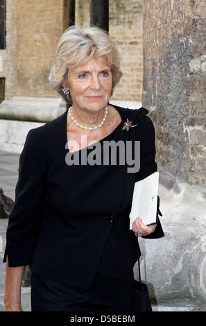 Princess Irene of the Netherlands attends the funeral of Prince Carlos Hugo de Bourbon de Parme in the Basilica Santa Maria della Steccata in Parma, Italy, 28 August 2010. Prince Carlos Hugo died on 18 August 2010 in Barcelona. The prince was married to Princess Irene of the Netherlands between 1964 and 1981. Photo: Patrick van Katwijk Stock Photo
