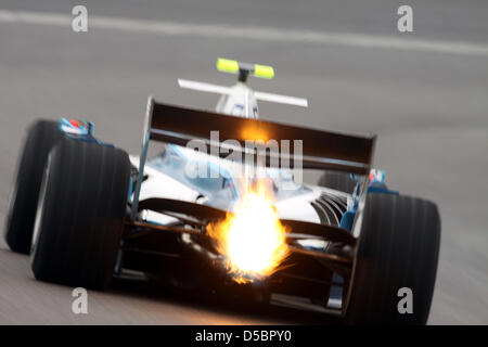 German Formula One driver Michael Schumacher of Mercedes GP shown during a test run in a GP2 racecar at the race track in Jerez De La Frontera, Spain, 13 January 2010. Schumacher prepares for his comeback to the Formula One for the upcoming season. Photo: Malcolm Griffiths/GP2 Media digital image (ATTENTION: HANDOUT - Editorial use only.) Stock Photo