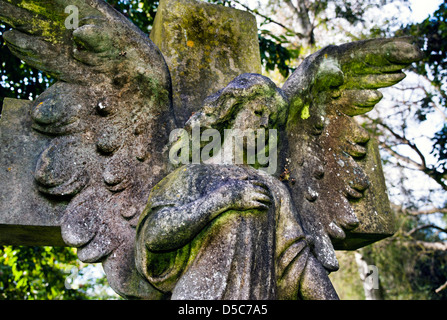 Angel on tomb in cemetery at Shifnal, Shropshire, UK Stock Photo
