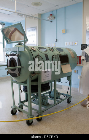 Negative Pressure Ventilator, Iron Lung Stock Photo - Alamy