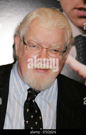 FILE - Actor RICHARD GRIFFITHS who starred in Withnail and I and the Harry Potter movies, has died at the age of 65 after complications following heart surgery. PHOTO: Nov 17, 2008 - New York, New York, U.S. - Actor RICHARD GRIFFITHS attends the New York premiere of 'Frost/Nixon' held at the Ziegfeld Theater. (Credit Image: © Nancy Kaszerman/ZUMA Press) Stock Photo