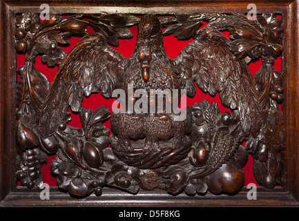 England, Berkshire, Windsor, parish church of St John the Baptist, Grinling Gibbons’ carved panel of mother swan Stock Photo