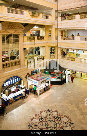 People shopping in a shopping mall, Chennai Citi Centre, Mylapore, Chennai, Tamil Nadu, India Stock Photo
