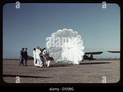 Instructor explaining the operation of a parachute to student pilots, Meacham Field, Fort Worth, Tex. (LOC) Stock Photo