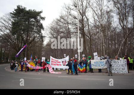Aldermaston, Berkshire, UK. 1st April 2013.  A large group of protestors gathered at the various entrances for the Atomic Weapons Establishment, Aldermaston, to protest against Britain’s nuclear weapons system. Credit: Nelson Pereira / Alamy Live News Stock Photo