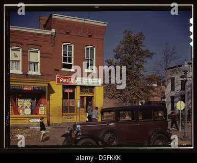 [Car in front of Shulman's Market on N at Union St. S.W., Washington, D.C. (LOC) Stock Photo