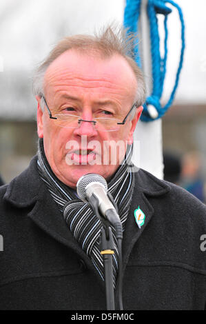 Londonderry, UK. 1st April, 2013. Francie Mackey, National Chairman of the dissident republican 32 County Sovereignty Movement (32 CSM) was the main speaker  at a commemoration to mark the 97th anniversary of the 1916 Easter Rising. Credit: George Sweeney/Alamy Live News Stock Photo