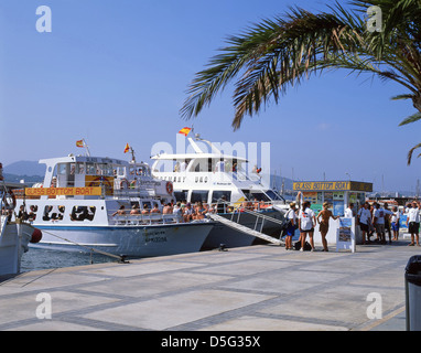 Cruise excursion boats, Passeig de ses Fonts, West End, Sant Antoni de Portmany (San Antonio), Ibiza, Balearic Islands, Spain Stock Photo