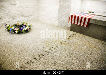 Burial vault tomb John Quincy Adams 6th President his wife Louisa Catherine John Adams the 2nd President his wife Abigail Adams Stock Photo