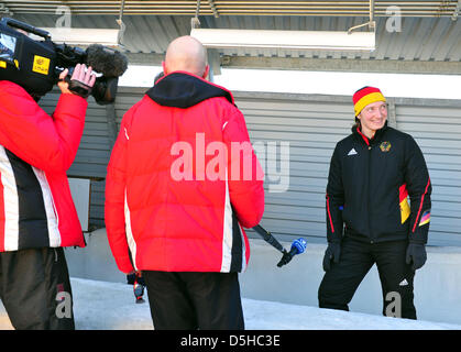 German luger Tatjana Huefner (R) is pictured during the inspection of the ludge course on 9 February 2010 in Whistler,Canada. The 2010 Vancouver Olympics start on 12 February 2010. Photo: Peter Kneffel Stock Photo
