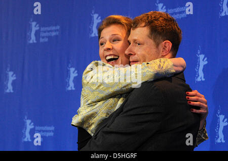 Austrian actors Franziska Weisz and Andreas Lust attend the photocall of the movie 'The Robber' ('The Robber') during the 60th Berlinale International Film Festival in Berlin on Monday, 15 February 2010. The festival runs until 21 February 2010. 'The Robber' runs in the competition of the festival. Photo: Marcus Brandt dpa/lbn  +++(c) dpa - Bildfunk+++ Stock Photo