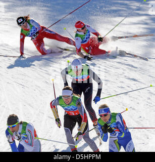 Evi Sachenbacher-Stehle (front C) of Germany competes during the Country Cross Skiing Women's Team Sprint Semifinal at Olympic Park during the Vancouver 2010 Olympic Games, Whistler, Canada, 22 February 2010. Photo: Martin Schutt  +++(c) dpa - Bildfunk+++ Stock Photo