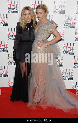 US actresses Mary-Kate Olsen and Ashley Olsen arrive at the 2010 ELLE Style Awards at the Grand Connaught Rooms in London, Great Britain, 22 February 2010. The fashion magazine's annual award ceremony coincides with the London Fashion Week and recognizes personalities from the fashion and entertainment world. Photo: Hubert Boesl Stock Photo