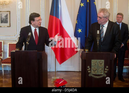 Prague, Czech Republic. 3rd April 2013. Czech president Milos Zeman (right) and European Commission President Jose Manuel Barroso (left) speak during briefing after the Czech president signed amendment of the Lisbon Treaty which enables formation of the Eurozone rescue fund in Prague, Czech Republic, on Wednesday, April 3, 2013. (CTK Photo/Michal Krumphanzl/Alamy Live News) Stock Photo