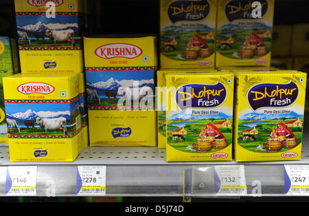 View of products offered in a supermarket of the Indian supermarket chain 'Reliance Fresh' in Jaiput, India, 16 November 2012. The discounter chain runs around 1,000 shops throughout India. Photo: Jens Kalaene Stock Photo