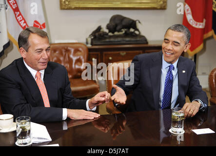 United States President Barack Obama, right, meets with a bipartisan group of congressional leaders including Speaker of the U.S. House John Boehner (Republican of Ohio), left, in the Roosevelt Room of the White House on November 16, 2012 in Washington, DC. Credit: Olivier Douliery / Pool via CNP Stock Photo