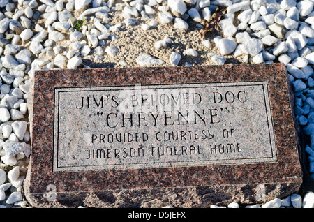 Grave marker for Cheyenne - near the burial site of  famed country music legend Jim Reeves Stock Photo