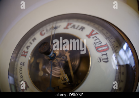 Barometer hi-res stock photography and images - Page 2 - Alamy