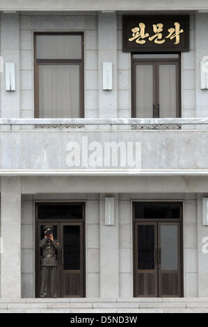 DMZ 비무장지대: South Korea - Bridge Of No Return 돌아올 수 없는 다리 Stock Photo ...