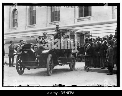 This image shows President William Howard Taft attending the funeral of ...