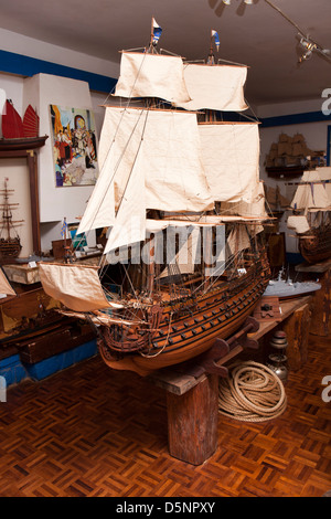 Madagascar, Antananarivo, Crafts, Le Village workshop model of HMS Victory on display Stock Photo