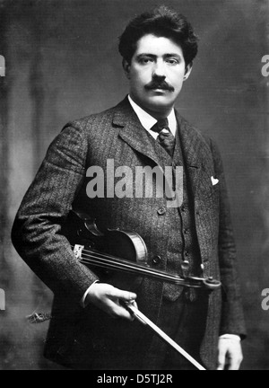 FRITZ KREISLER (1875-1962) Austrian violinist and composer Stock Photo