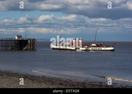 Waverley Paddle Steamer at Penarth Pier Stock Photo