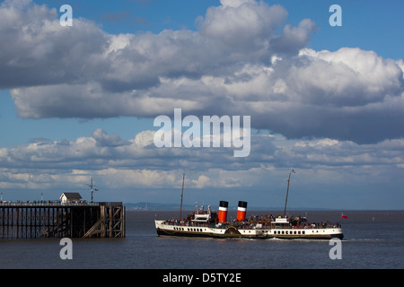 Waverley Paddle Steamer at Penarth Pier Stock Photo