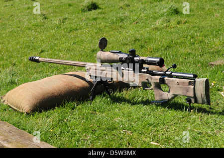 f the new British-made long range L115A3 sniper rifle Stock Photo