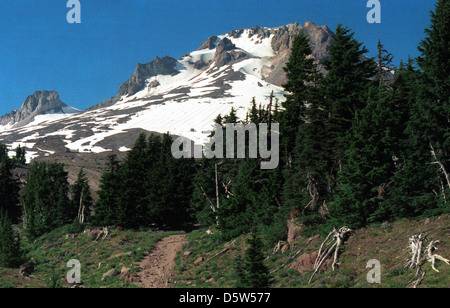 Mount Hood Wy'east stratovolcano in Cascade Volcanic Arc of northern Oregon, Pacific Northwest, Stock Photo