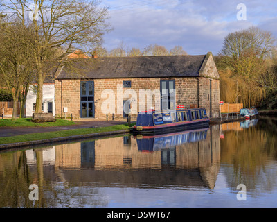 The Worcester and Birmingham canal at Tardebigge canal village in Worcestershire, the Midlands, England. Stock Photo