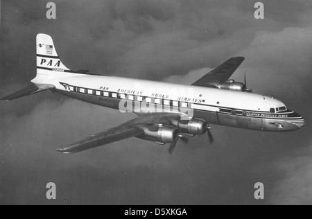 パンナム旅客機ダグラスＤ C-4 ダグラス DC-4 - Wikipedia
