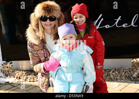 Ivana Gottova spends her winter holidays with her daughters Charlotte Ella and Sofie Nelly in the Krkose mountains at Savoy Stock Photo