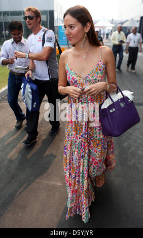 Japanese Jessica Michibata, girlfriend of British Formula One driver Jenson Button of McLaren Mercedes, seen before the start of the Formula One Grand Prix of India at the race track Buddh International Circuit, Greater Noida, India, 28 October 2012. Photo: Jens Buettner/dpa Stock Photo