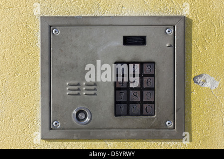 Numeric keypad door lock at building entrance, selective focus Stock ...